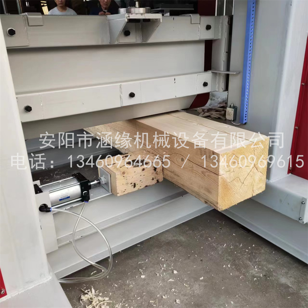 輕型木工龍門刨床